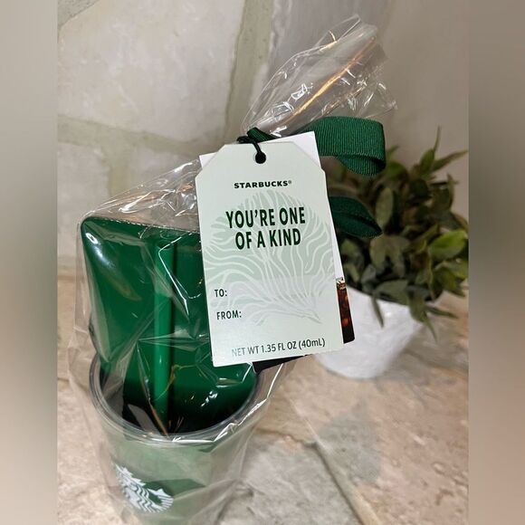 Starbucks Cold Cup with Iced Coffee Gift Set - Picture 4 of 4